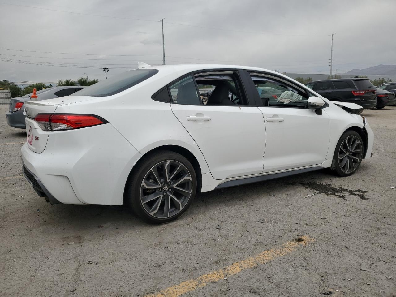 2020 Toyota Corolla Se - Фото 3