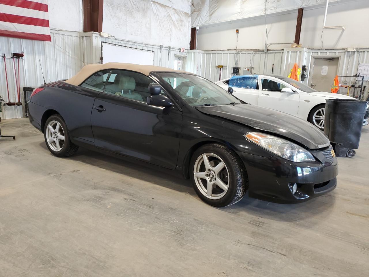 2004 Toyota Camry Solara Se - Image 4