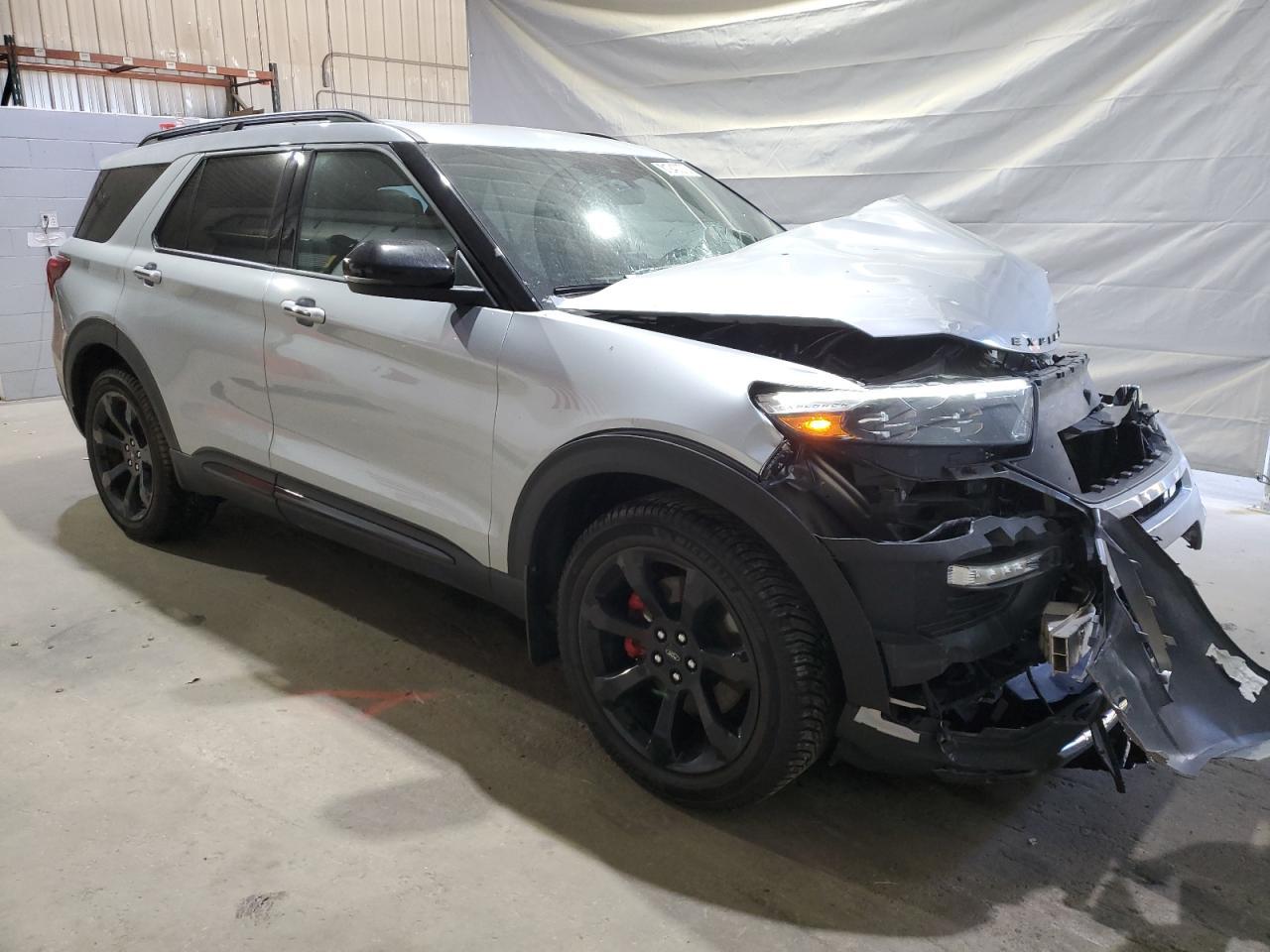 2023 Ford Explorer St - Image 4