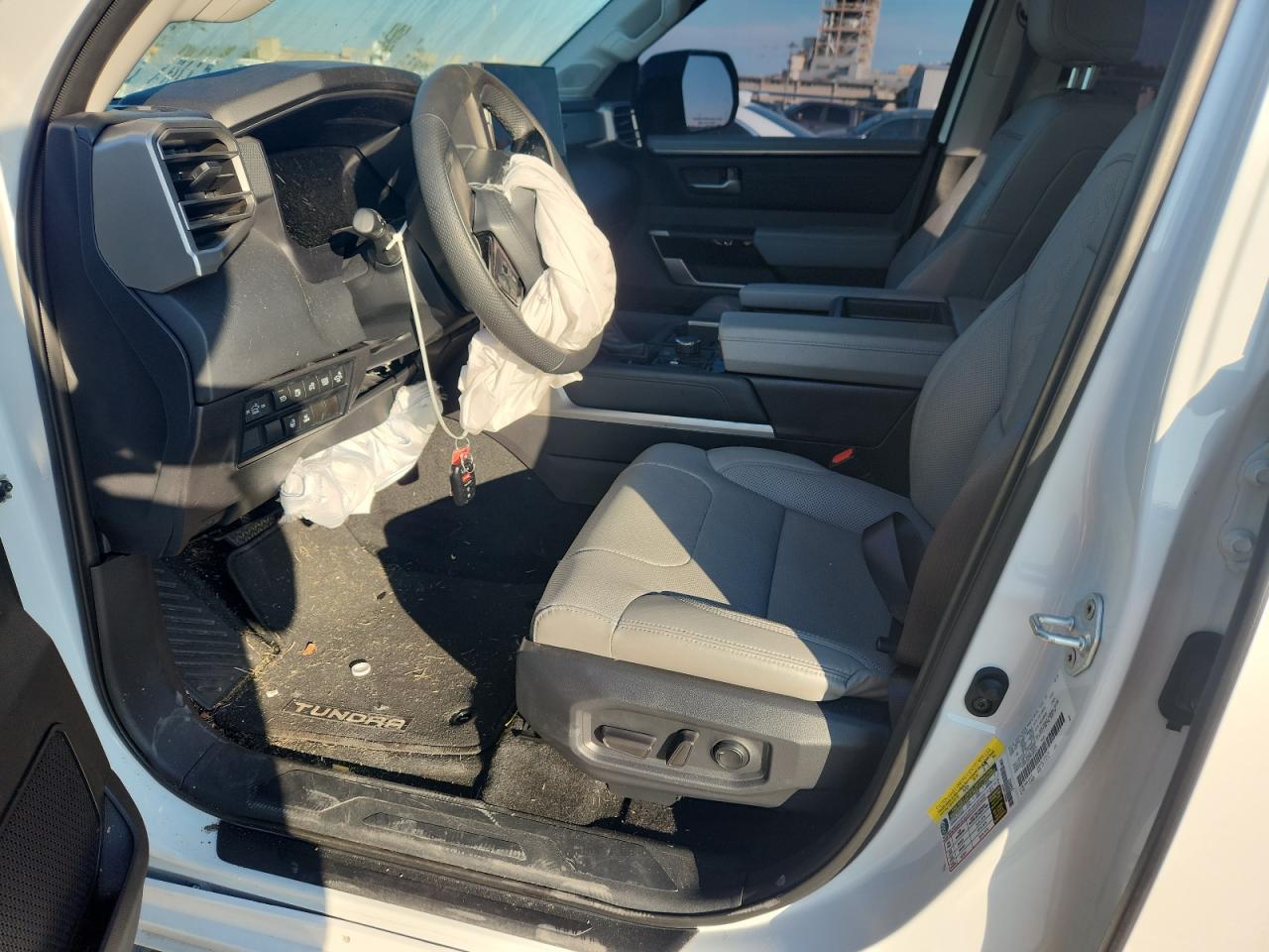 2024 Toyota Tundra Crewmax Limited - Фото 7