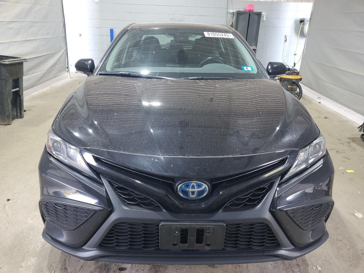 2024 Toyota Camry Hybrid Se - Фото 5