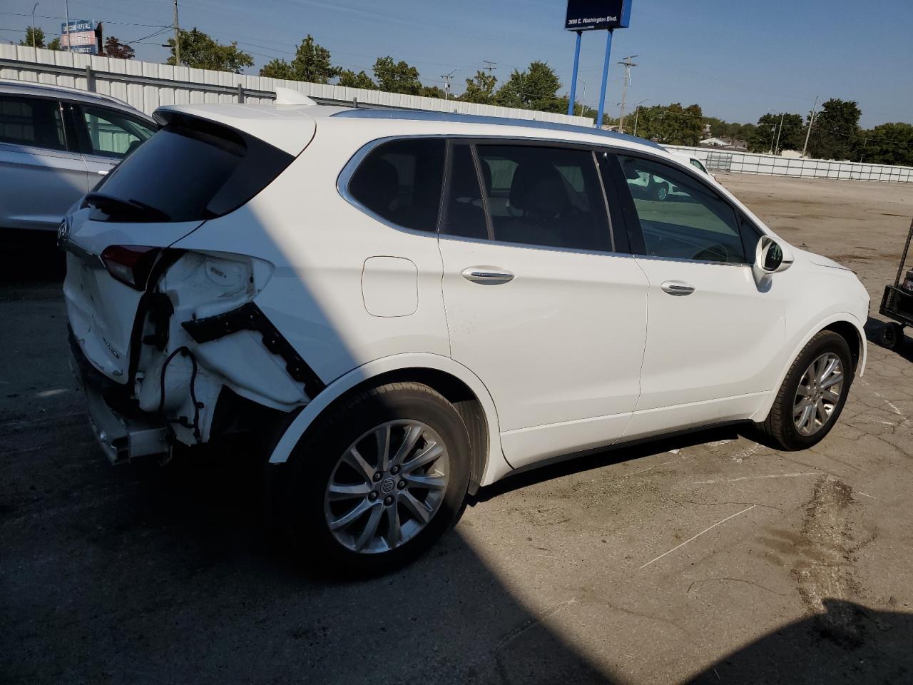 2019 Buick Envision Essence - Фото 3