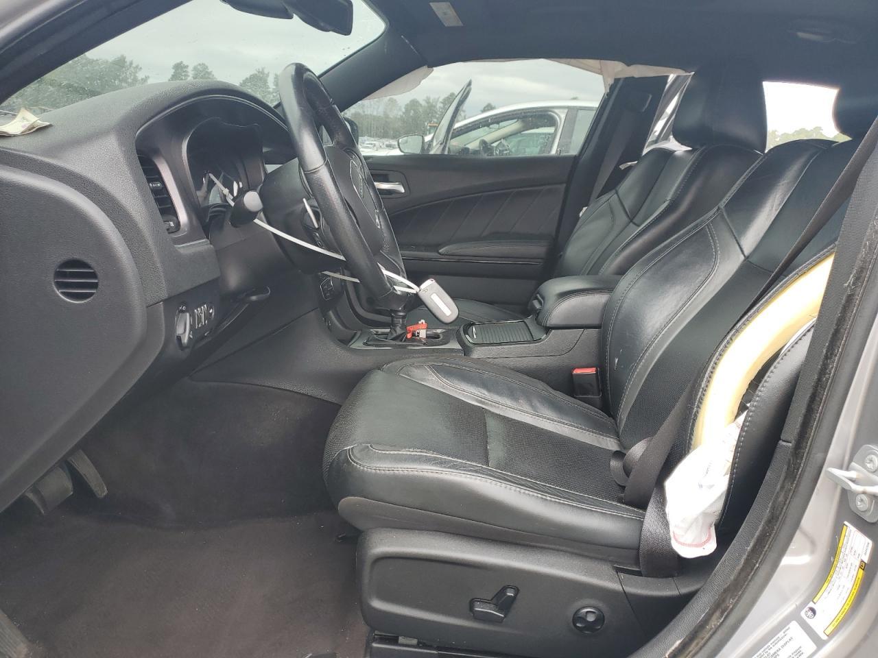 2015 Dodge Charger R/T - Image 7