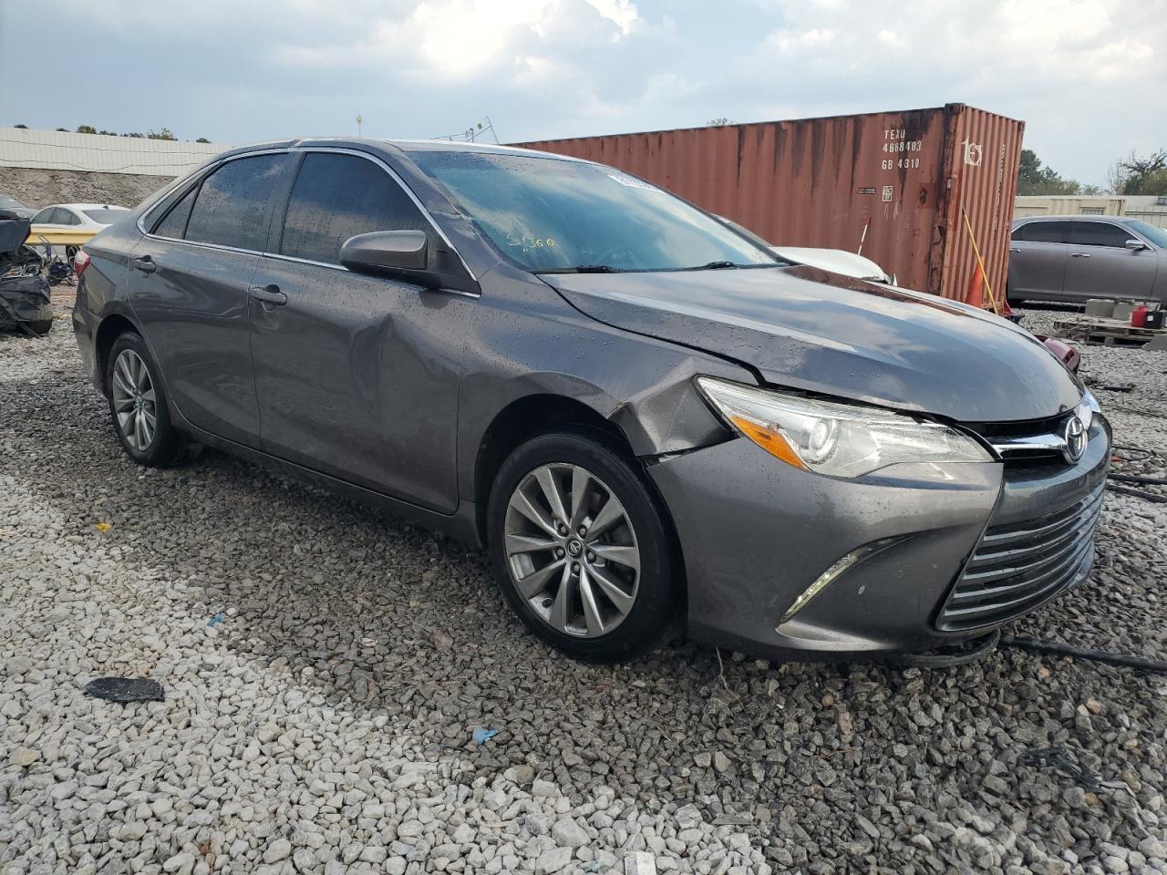 2017 Toyota Camry Le - Фото 4