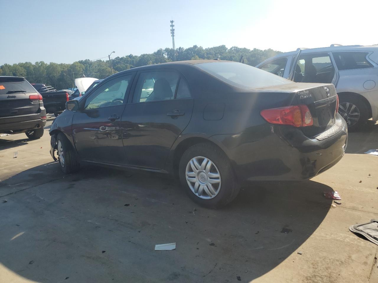 2010 Toyota Corolla Base - Фото 2