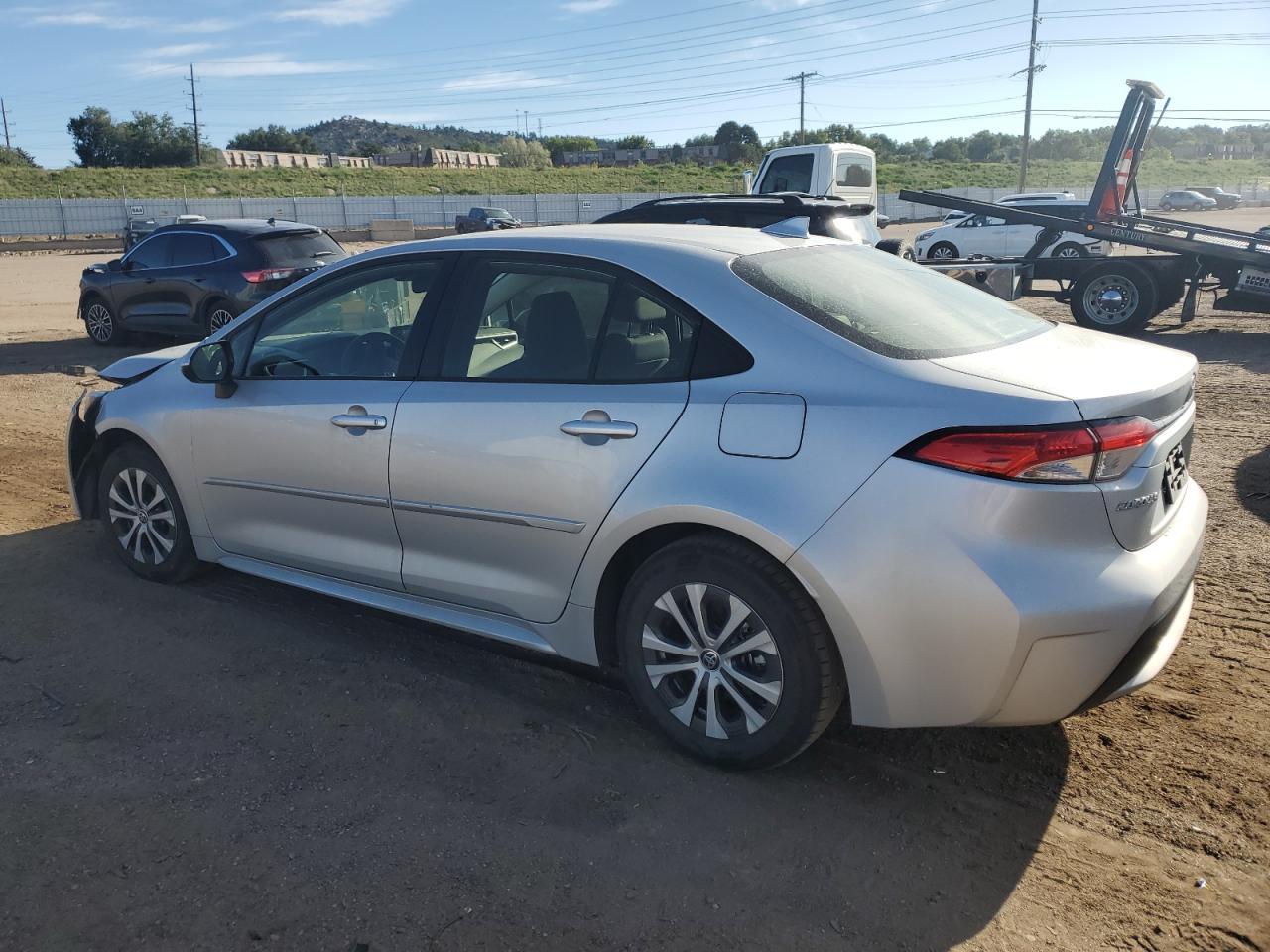2022 Toyota Corolla Le - Фото 2