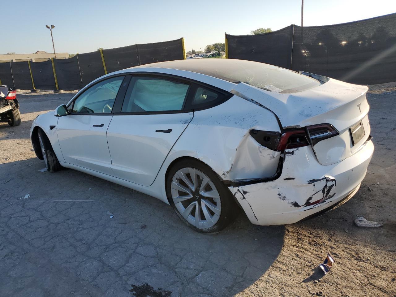 2022 Tesla Model 3 - Image 2