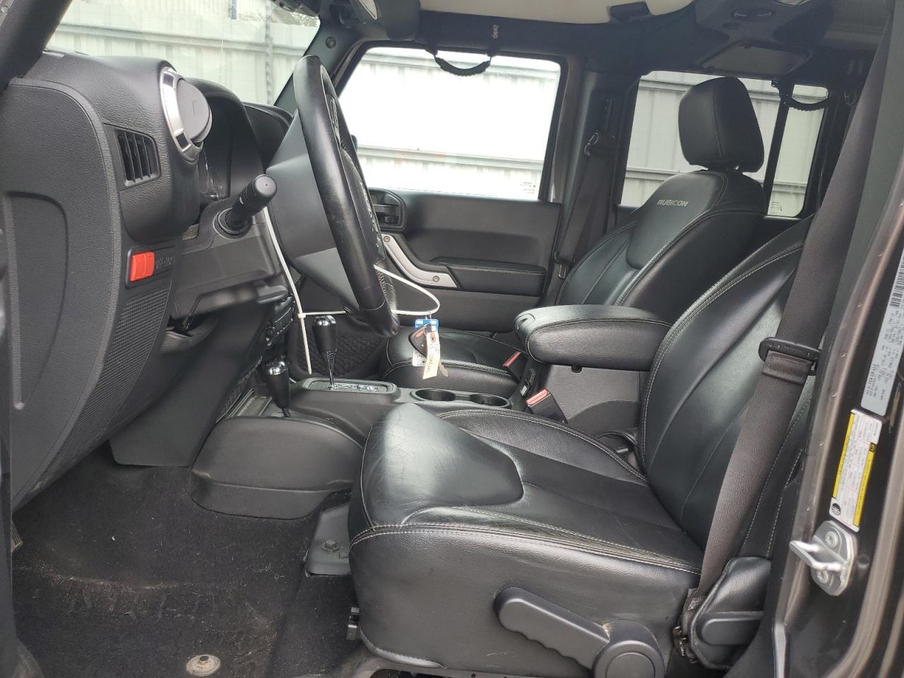 2016 Jeep Wrangler Unlimited Rubicon - Image 7