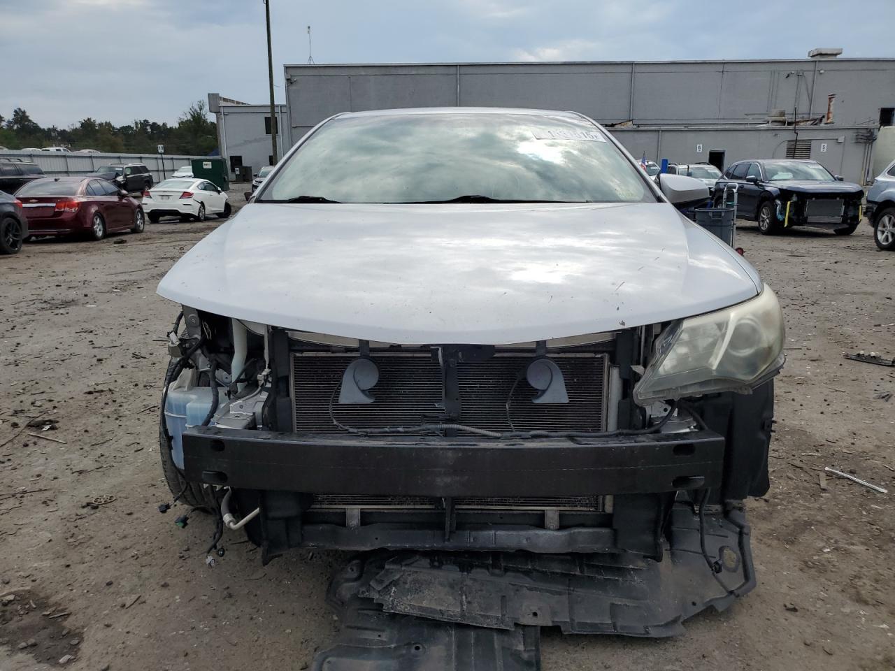 2012 Toyota Camry Base - Фото 5