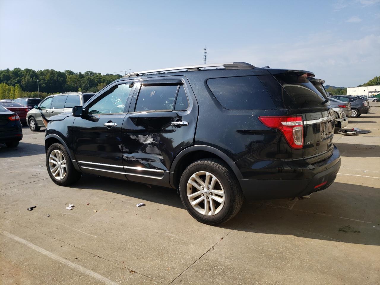 2015 Ford Explorer X - Фото 2