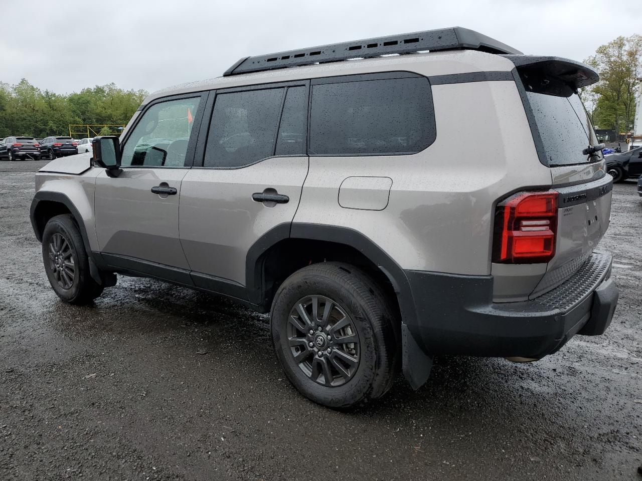 2025 Toyota Land Cruiser Base - Фото 2