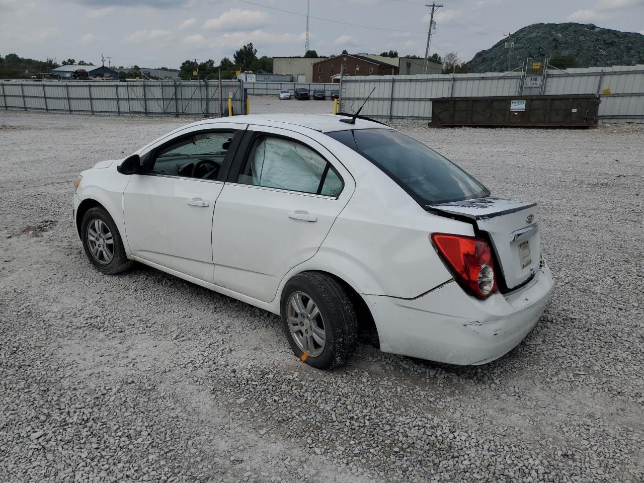2012 Chevrolet Sonic Lt - Image 2