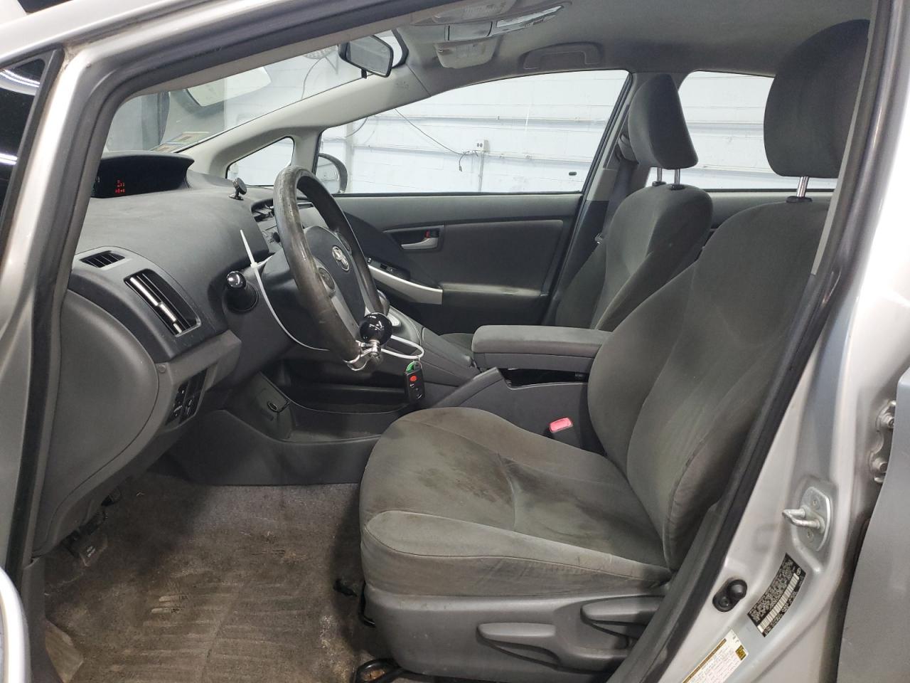 2011 Toyota Prius - Фото 7