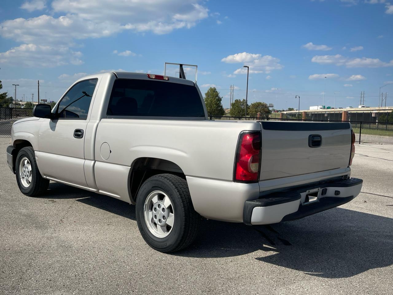 2004 Chevrolet Silverado C1500 - Фото 3