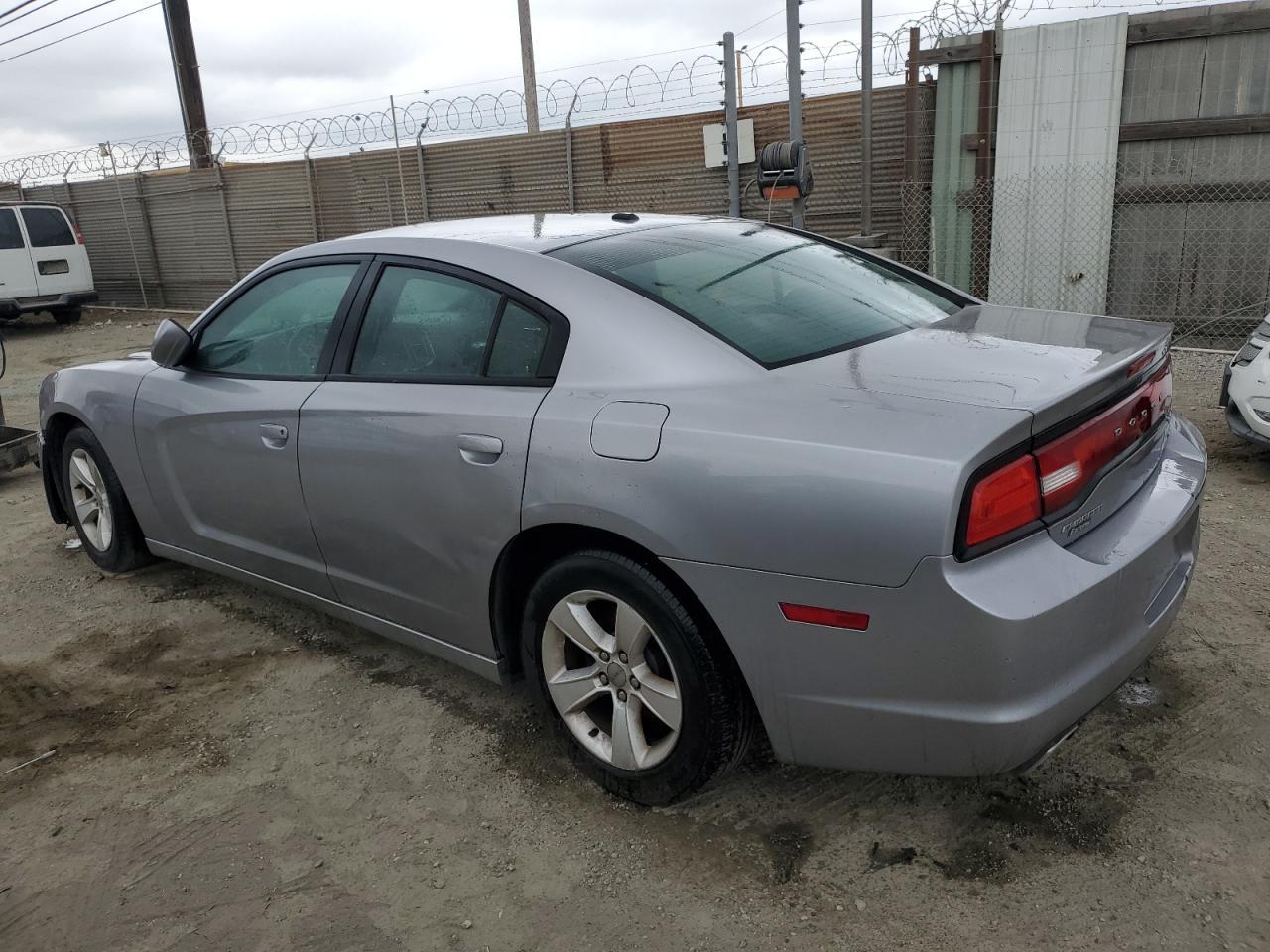 2014 Dodge Charger Sxt - Фото 2