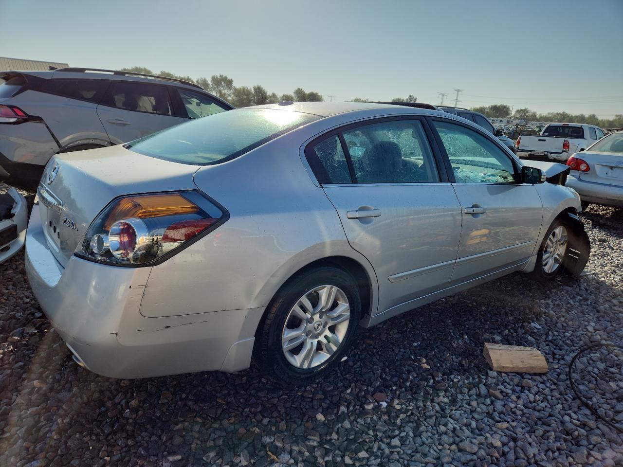 2012 Nissan Altima Base - Фото 3