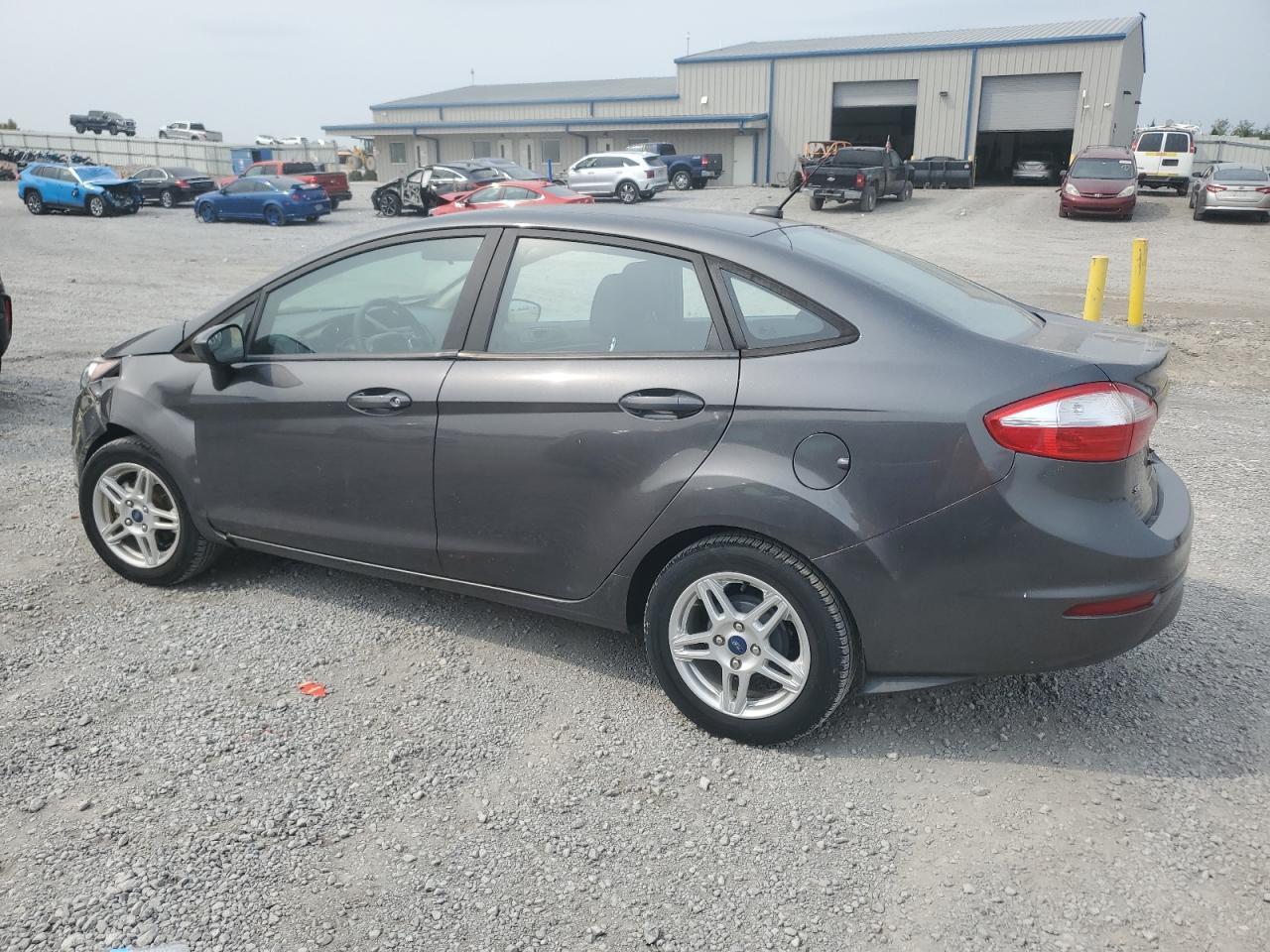 2019 Ford Fiesta Se - Фото 2