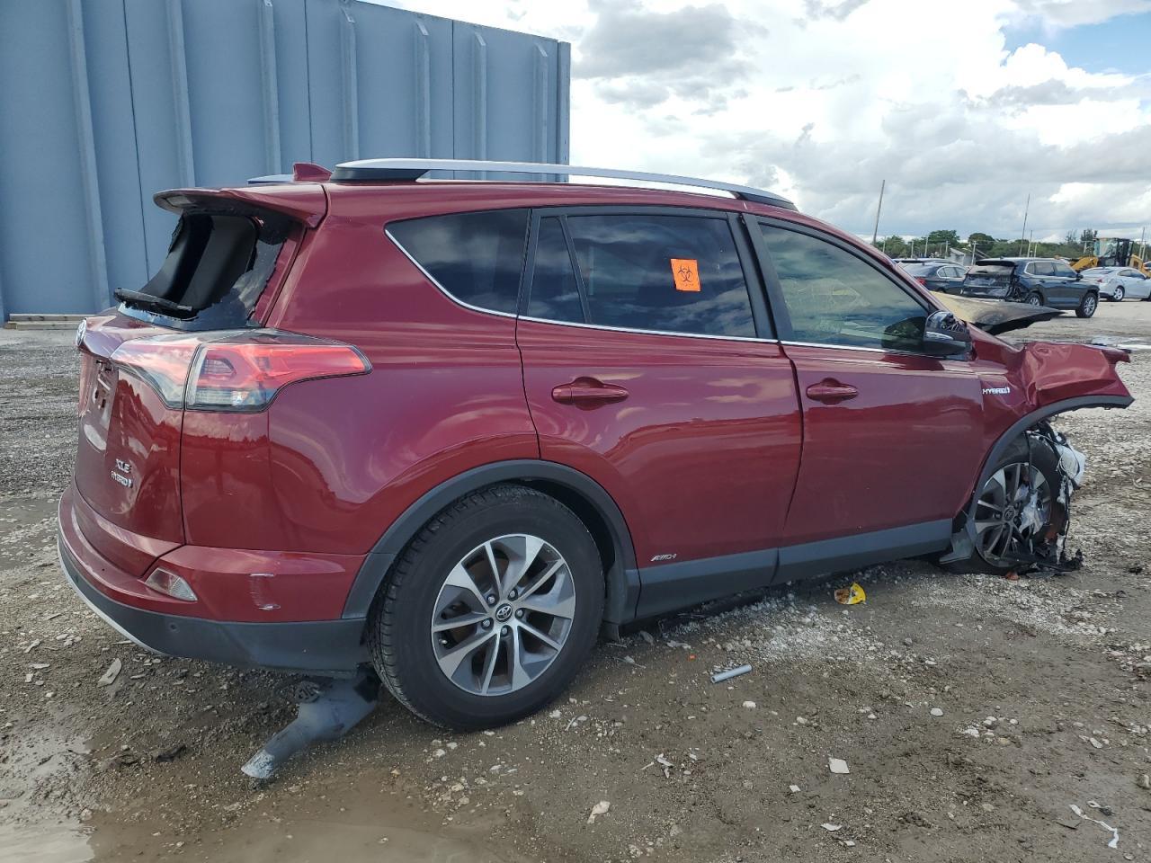 2018 Toyota Rav4 Hv Le - Image 3