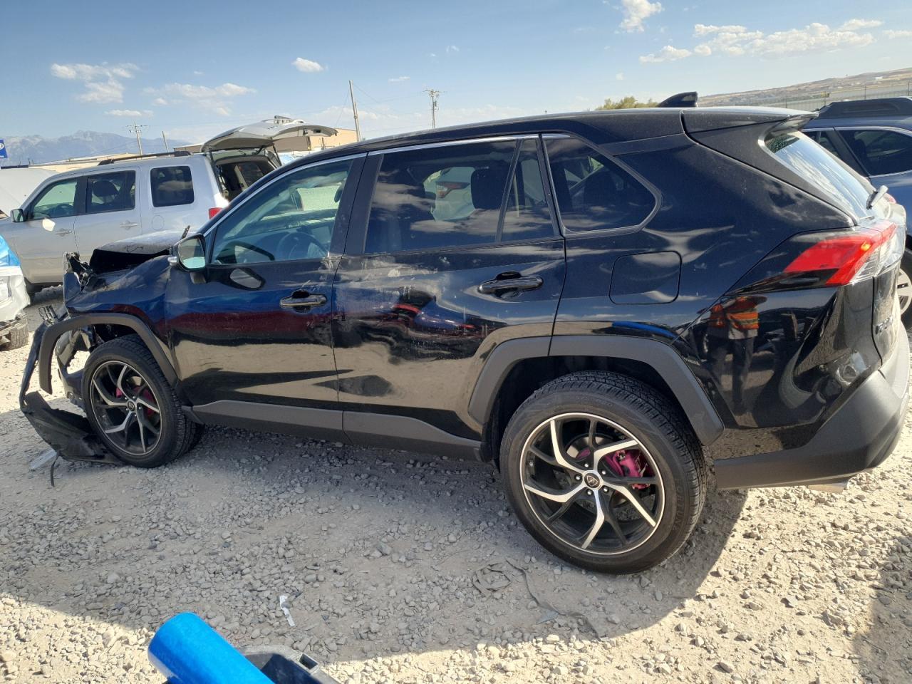 2022 Toyota Rav4 Le - Фото 2