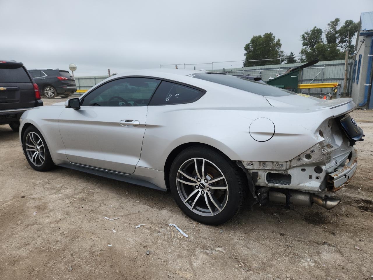 2015 Ford Mustang - Image 2