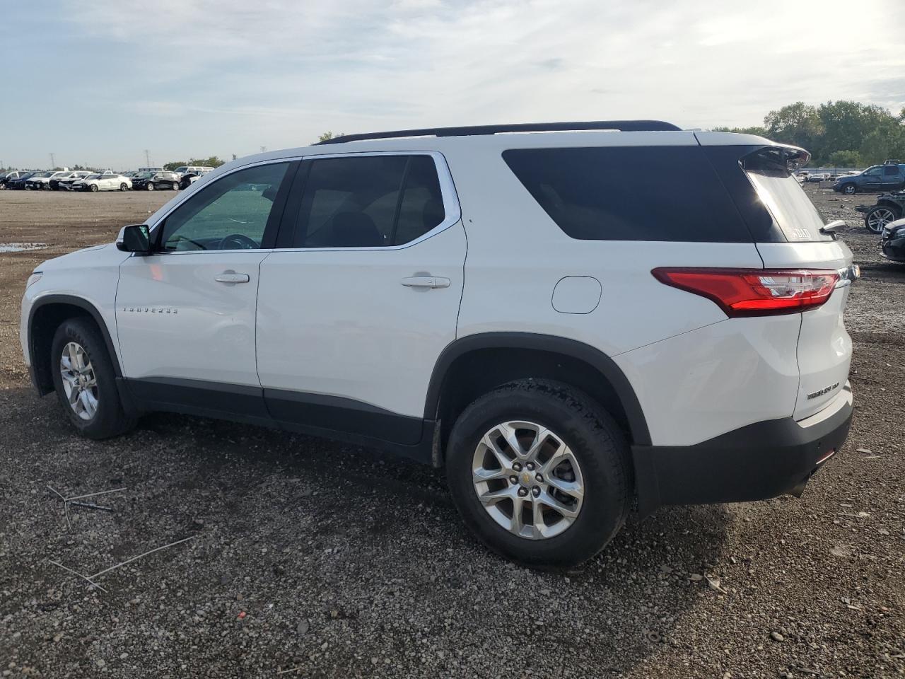 2020 Chevrolet Traverse Lt - Фото 2