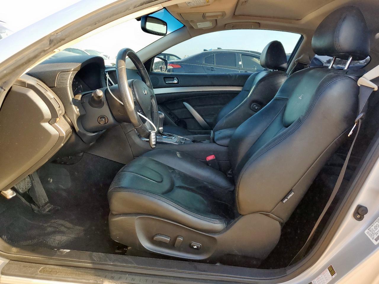 2010 Infiniti G37 Base - Фото 7