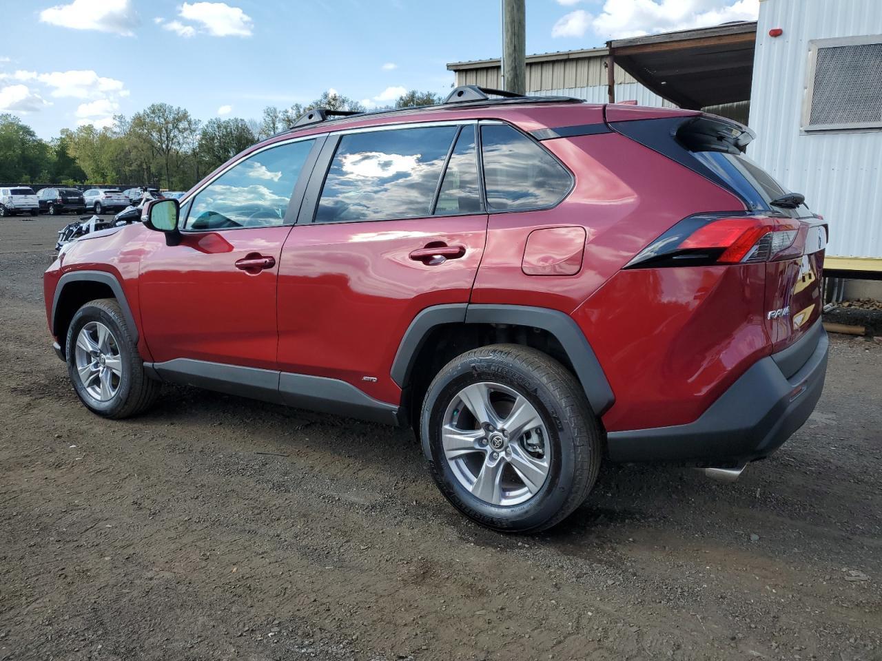 2025 Toyota Rav4 Xle - Фото 2