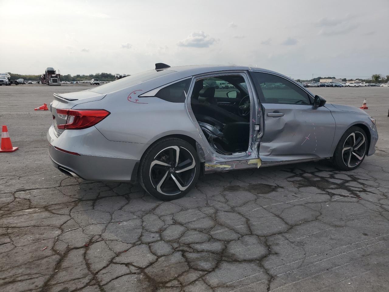 2022 Honda Accord Sport - Фото 3
