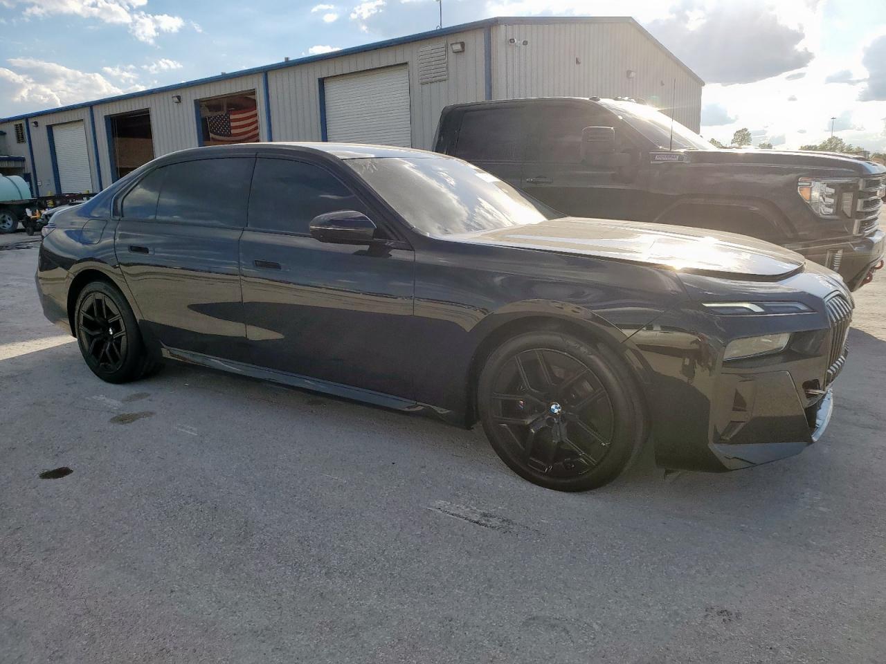2024 BMW 760 Xi - Фото 4