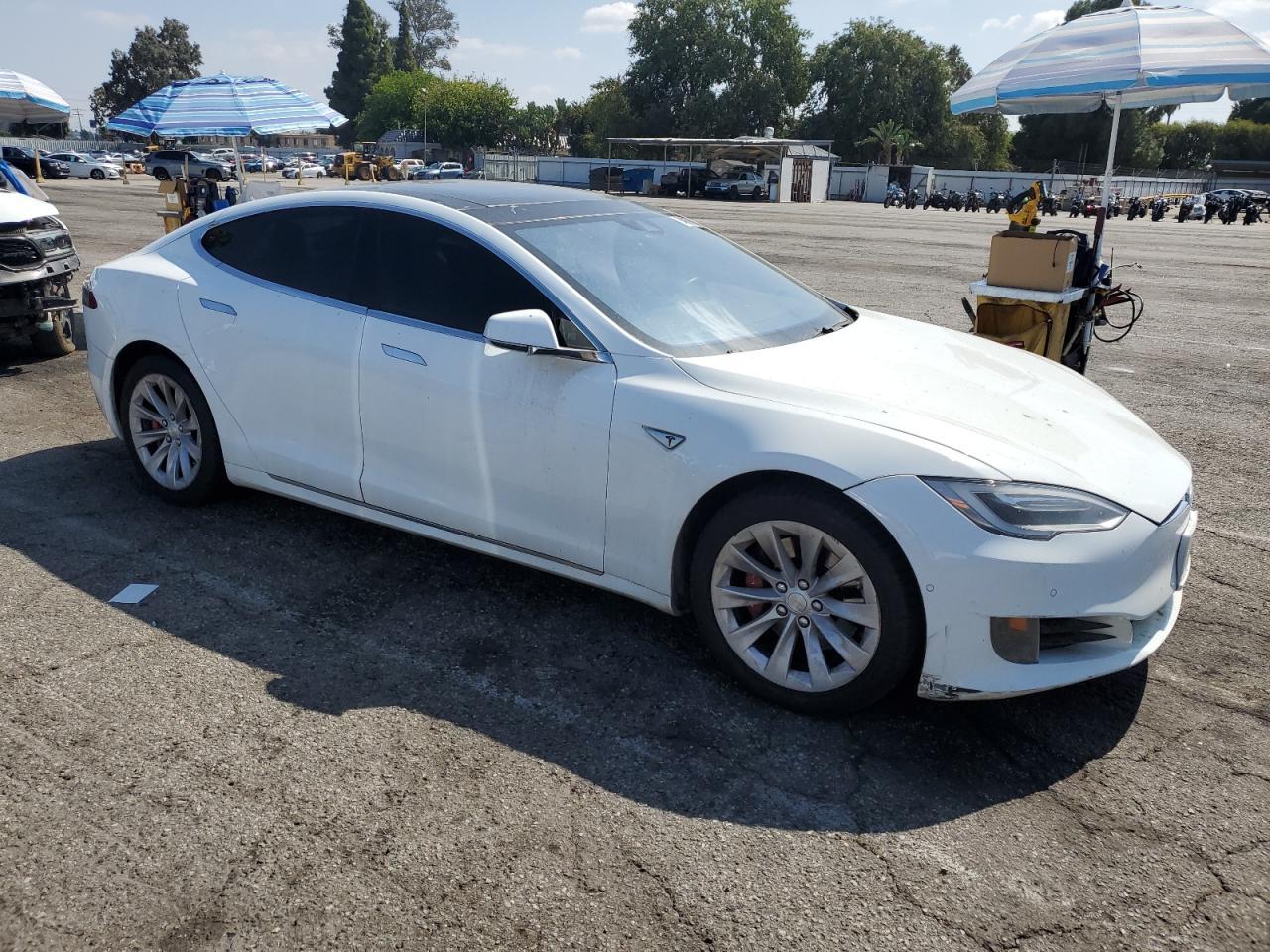 2016 Tesla Model S - Фото 4