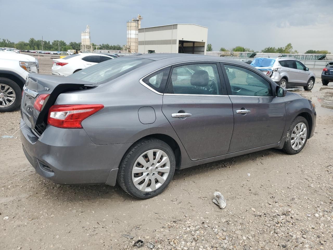 2016 Nissan Sentra S - Image 3