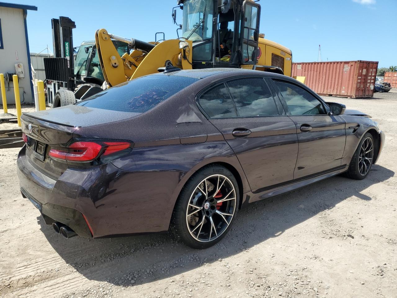 2022 BMW M5 - Фото 3