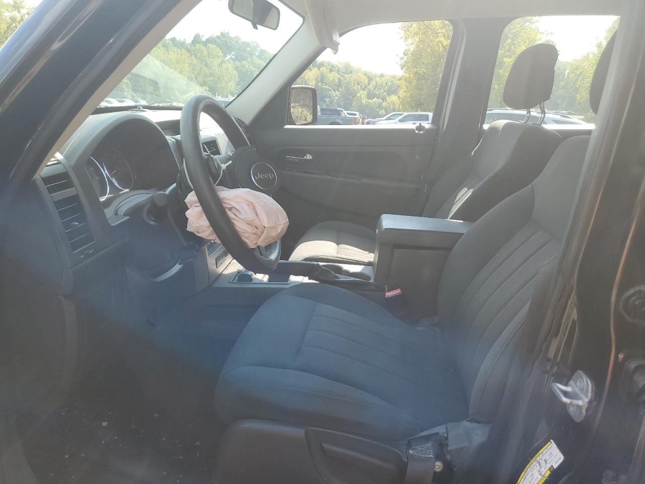 2012 Jeep Liberty Sport - Фото 7