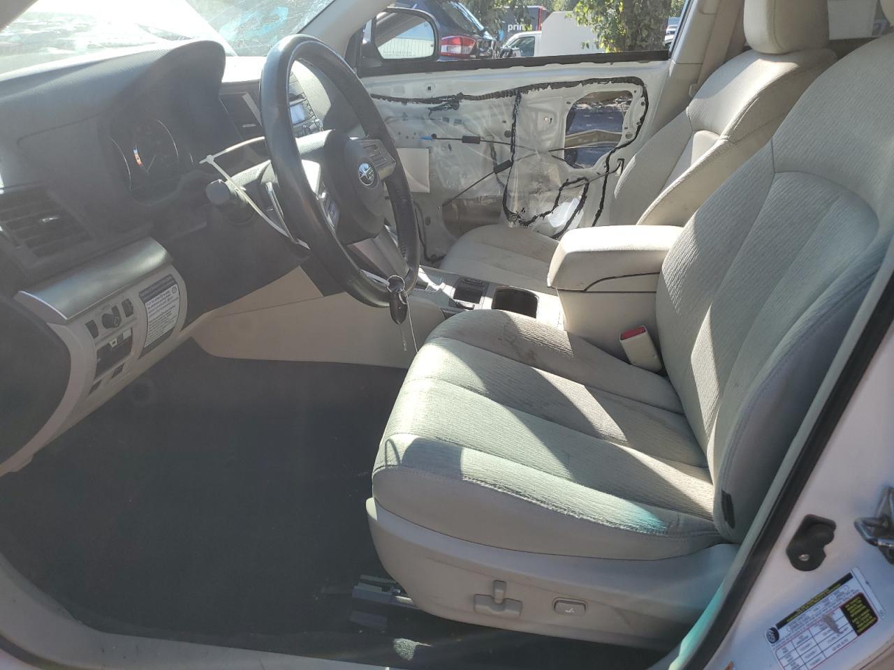 2011 Subaru Outback 2.5I Premium - Image 7