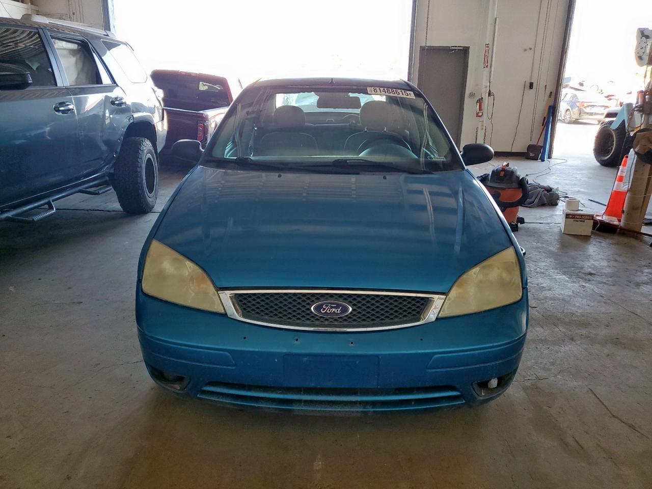 2007 Ford Focus Zx4 - Image 5