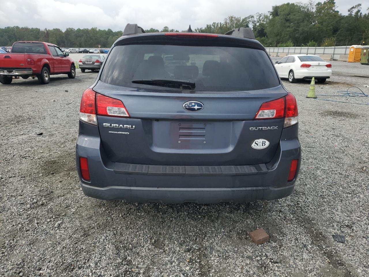 2014 Subaru Outback 2.5I Limited - Image 6