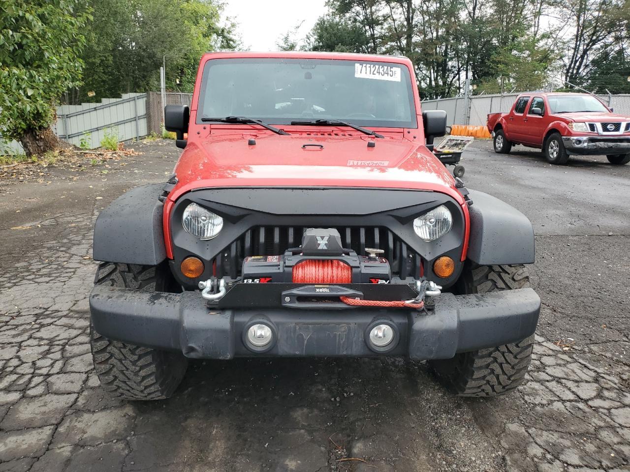 2011 Jeep Wrangler Unlimited Rubicon - Image 5