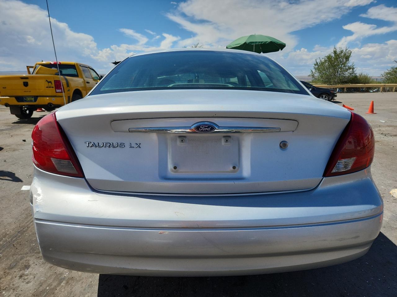 2002 Ford Taraus - Фото 6