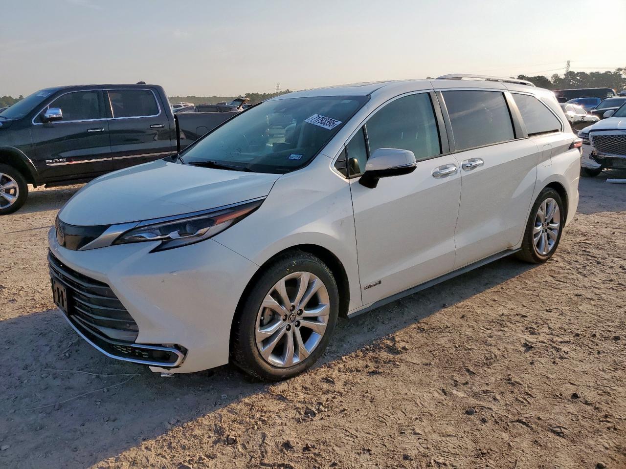 2021 Toyota Sienna Limited