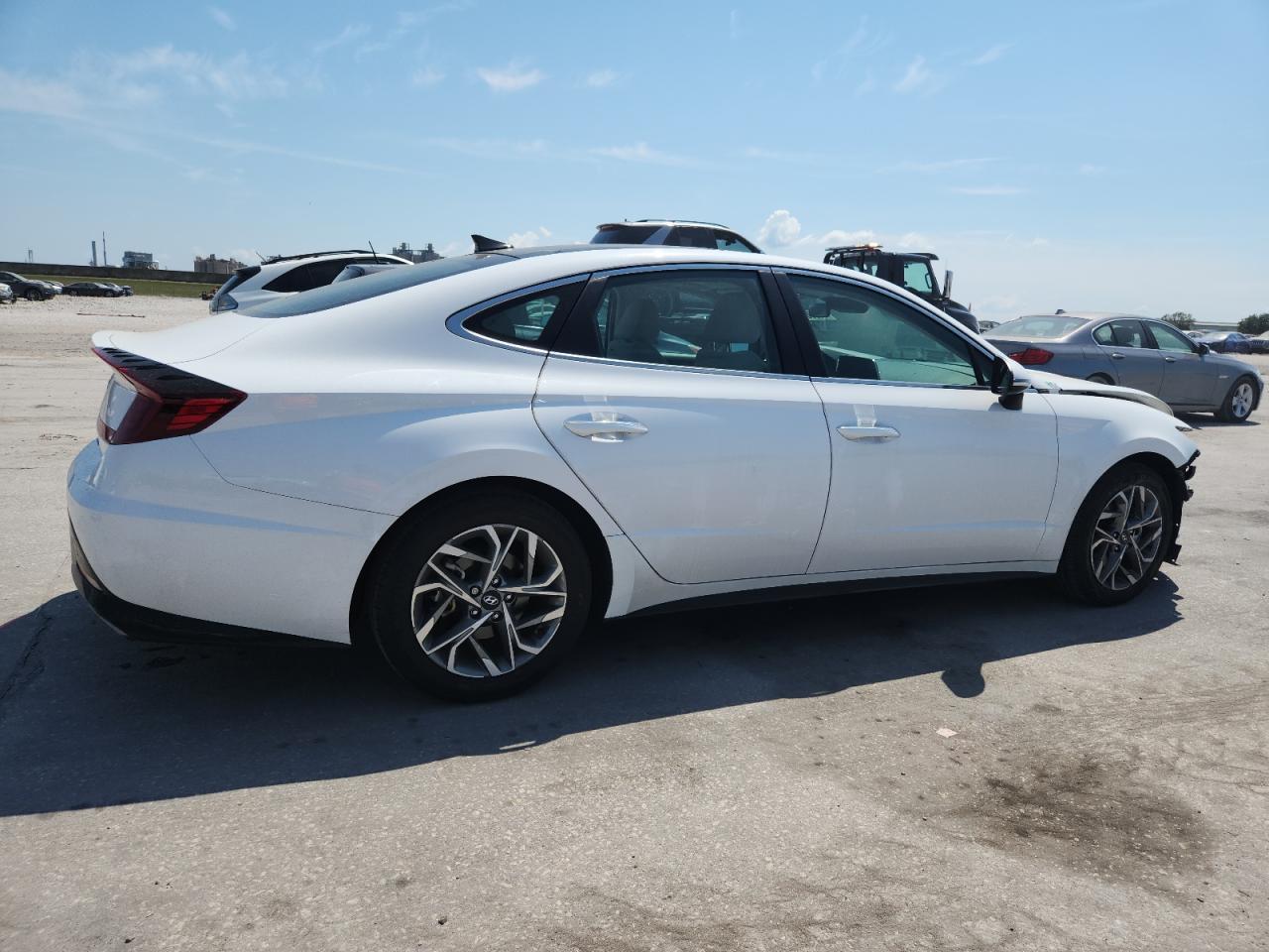 2023 Hyundai Sonata Sel - Image 3