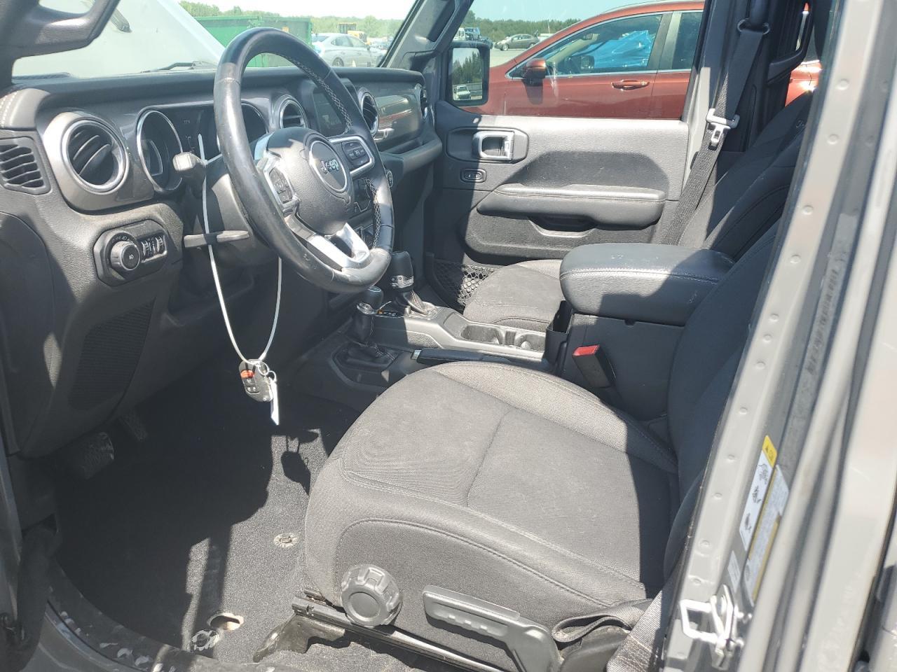 2019 Jeep Wrangler Unlimited Sahara - Image 7