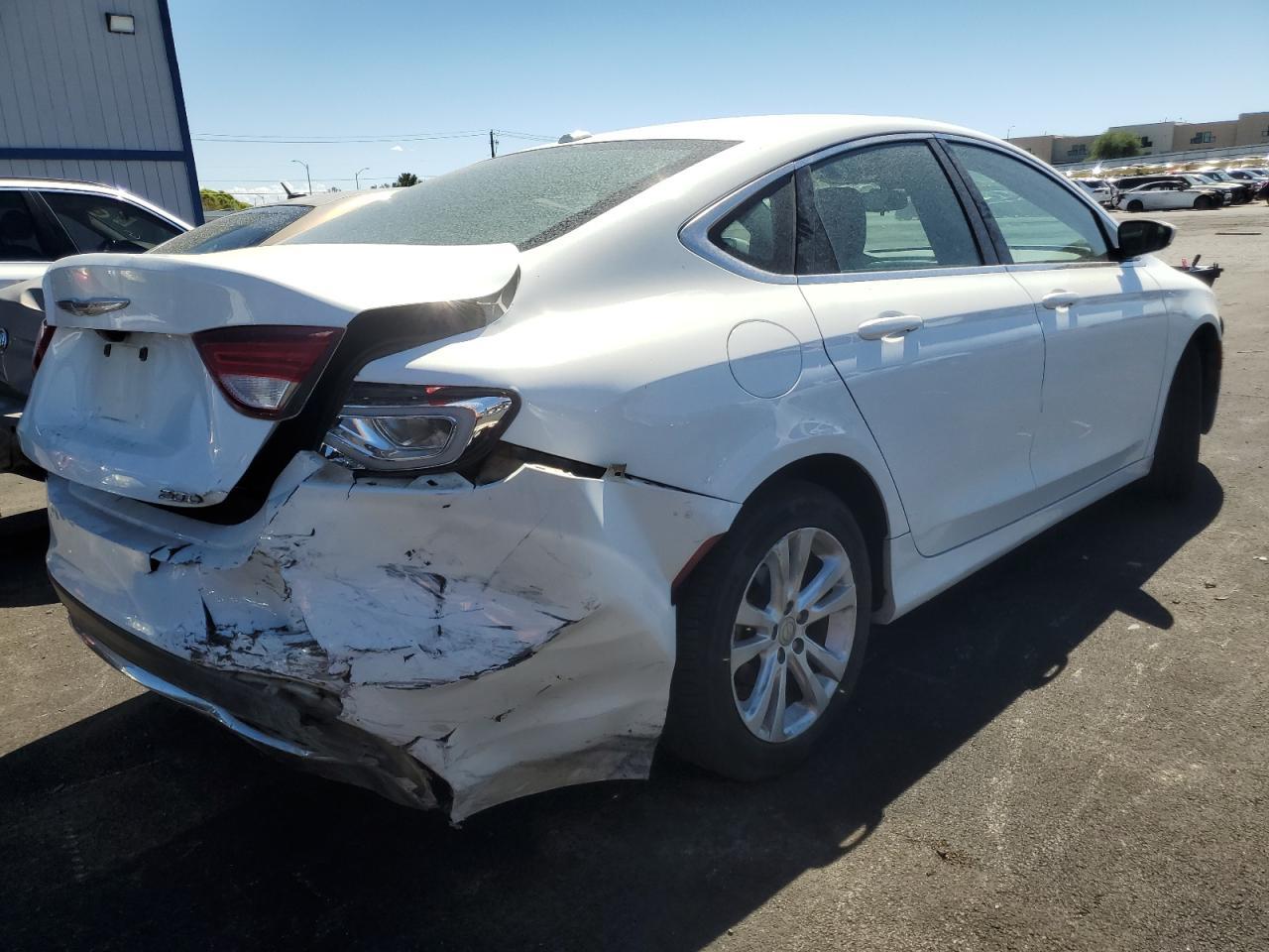2015 Chrysler 200 Limited - Image 3