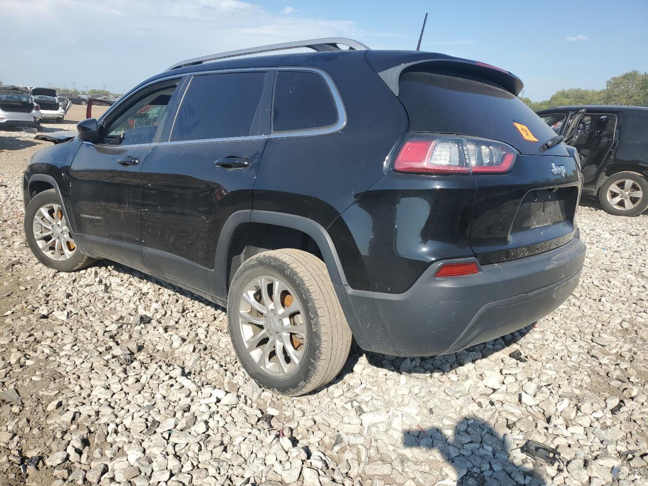 2019 Jeep Cherokee Latitude - Фото 2
