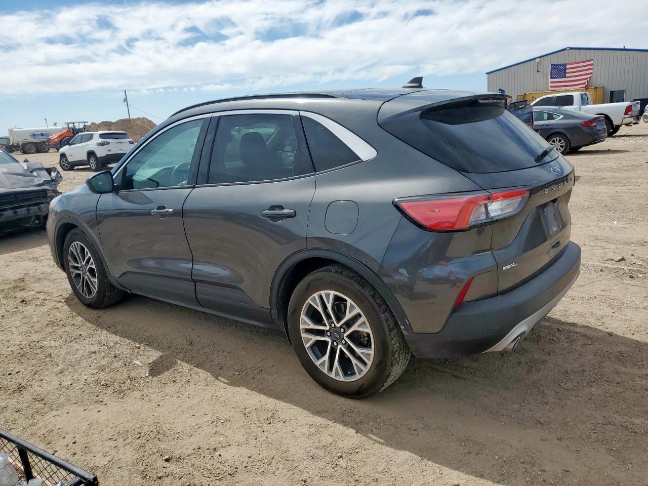 2020 Ford Escape Sel - Фото 2