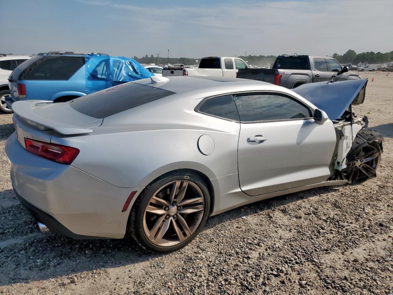 2018 Chevrolet Camaro Ss - Image 3
