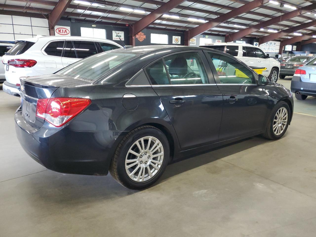 2013 Chevrolet Cruze Eco - Фото 3