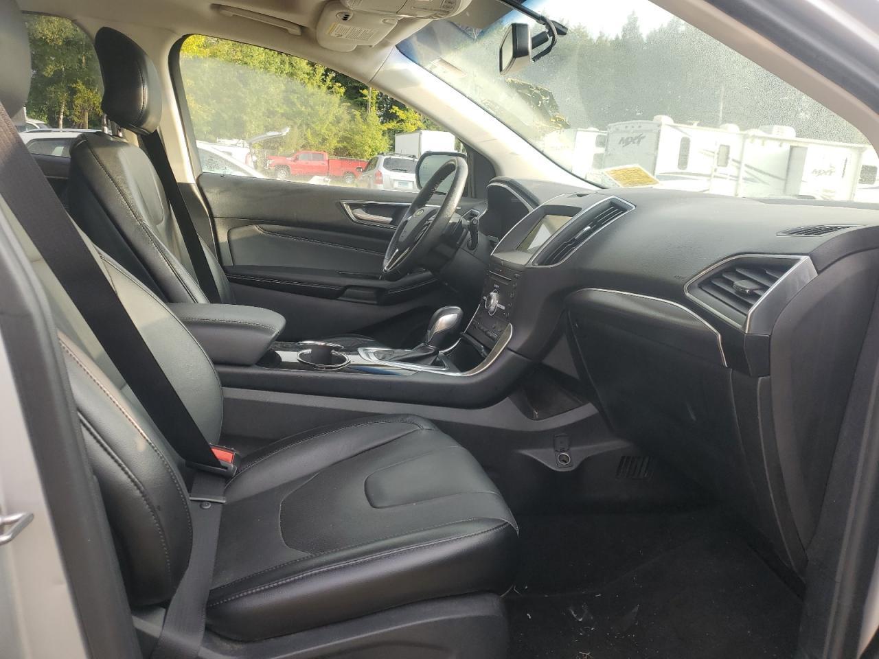 2017 Ford Edge Titanium - Фото 5