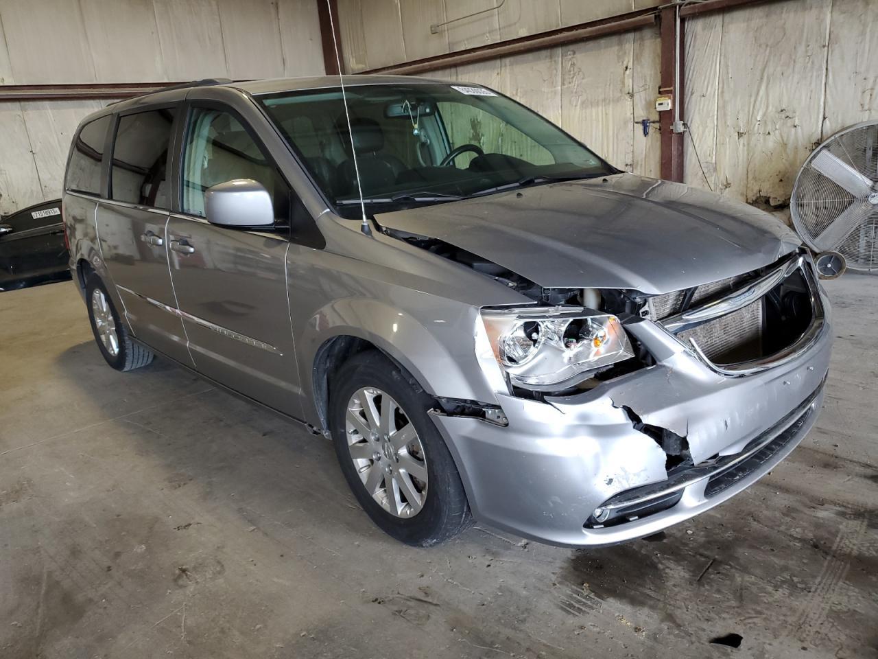 2014 Chrysler Town & Country Touring - Фото 4