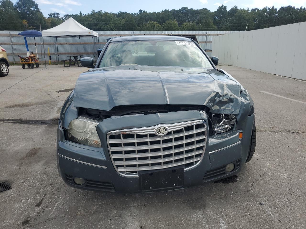 2005 Chrysler 300 Touring - Фото 5