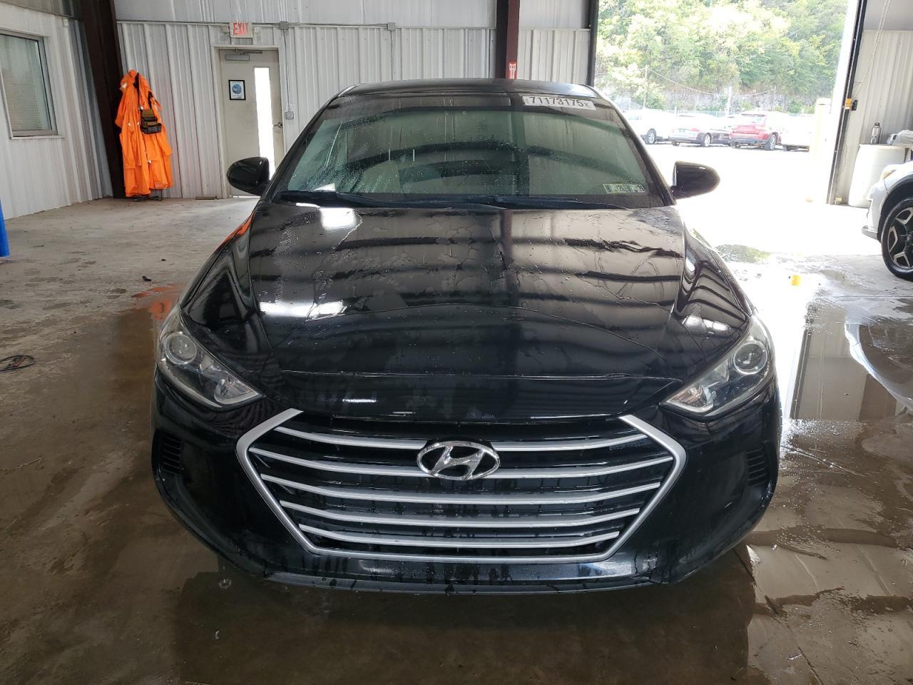 2017 Hyundai Elantra Se - Image 5